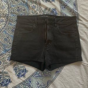 Black AEO shorts